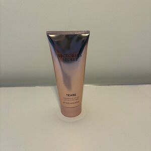 Victoria's Secret Tease Fragrance Lotion Perfumed Body‎ Moisturizer 3.4 oz